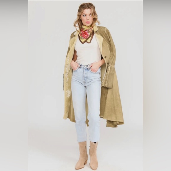 Aratta Floral Embroidered Trench Coat in Tan - Picture 8 of 12